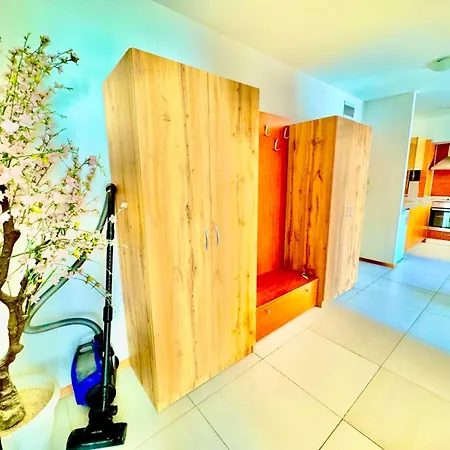 Apartcomplex Grand Kamelia Sunny * סאני ביץ'