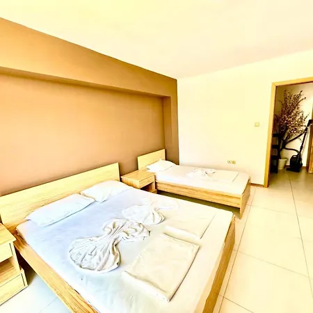 Apartcomplex Grand Kamelia Sunny Apartamento