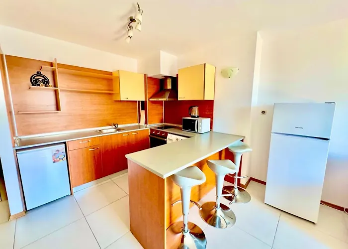 Apartcomplex Grand Kamelia Sunny * 阳光海滩