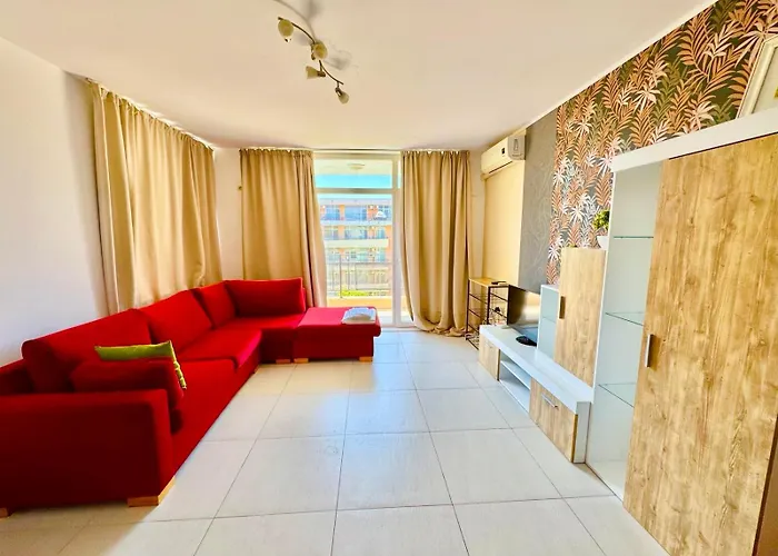 Apartcomplex Grand Kamelia Sunny 公寓 *