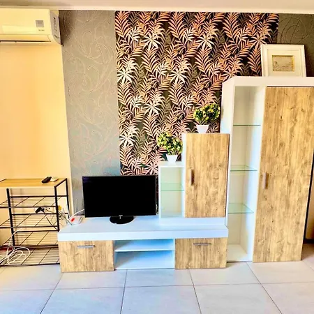 Apartcomplex Grand Kamelia Sunny Apartment *