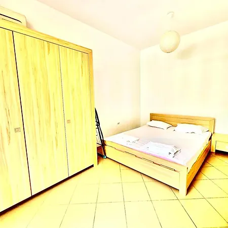 Apartcomplex Grand Kamelia Sunny * Napospart