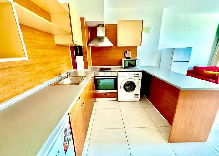 Apartcomplex Grand Kamelia Sunny