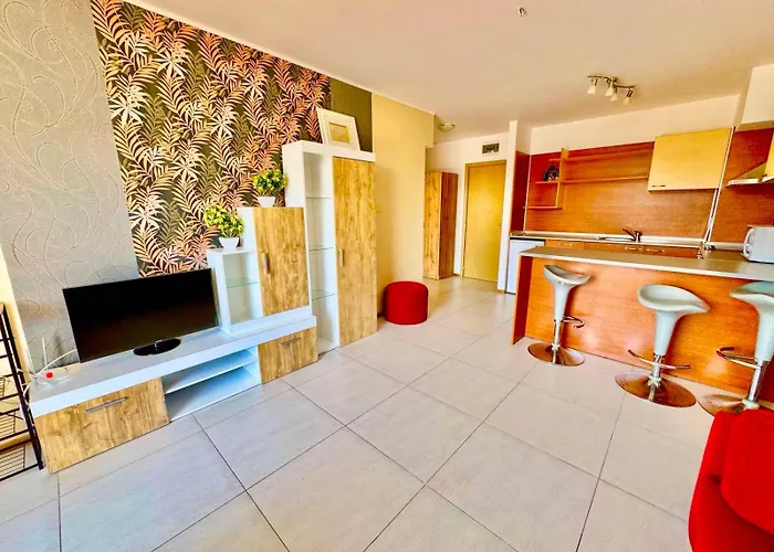 Apartment Apartcomplex Grand Kamelia Sunny